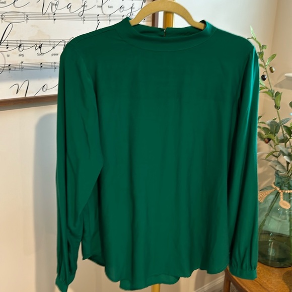 LOFT Tops - Loft Green Mock Neck Blouse. Size Small. NWT